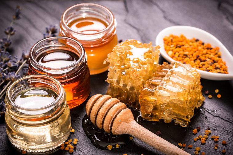 Make the Best Choice Between Honey and Maple Syrup