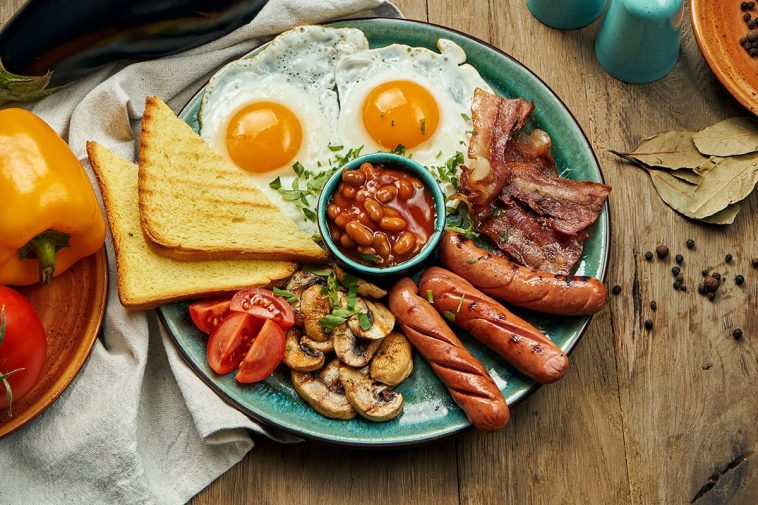 These Breakfast Habits Accelerate Skin Aging