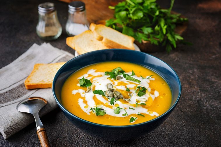 These Soup-Eating Habits Jeopardize Your Weight Loss